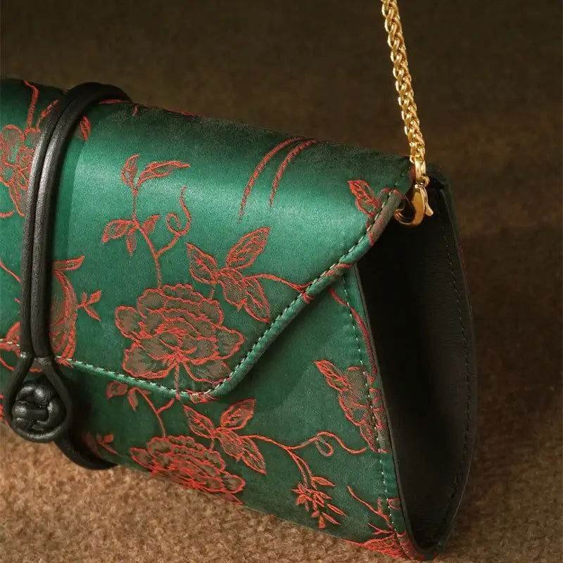 Xiangyunsha Silk Vintage New Chinese-Style Evening Clutch Wallet - Image 3
